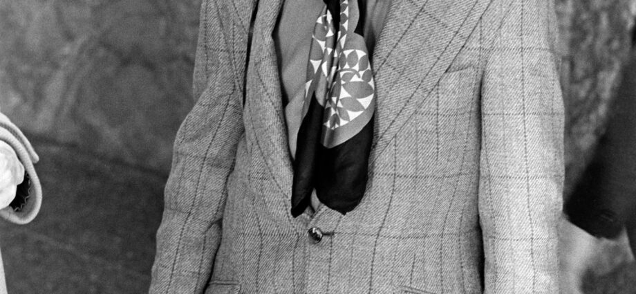 To Be Seen and Not Defined: Dandyism and the Black Intellectual Imagination