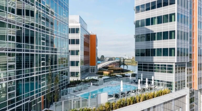 New Luxury Lifestyle Hotel Versante Open for Investors in Metro Vancouver
