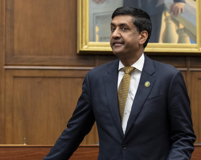 Rep. Ro Khanna Wants To Be In The ‘Conversation’ For 2028 Dem Contenders