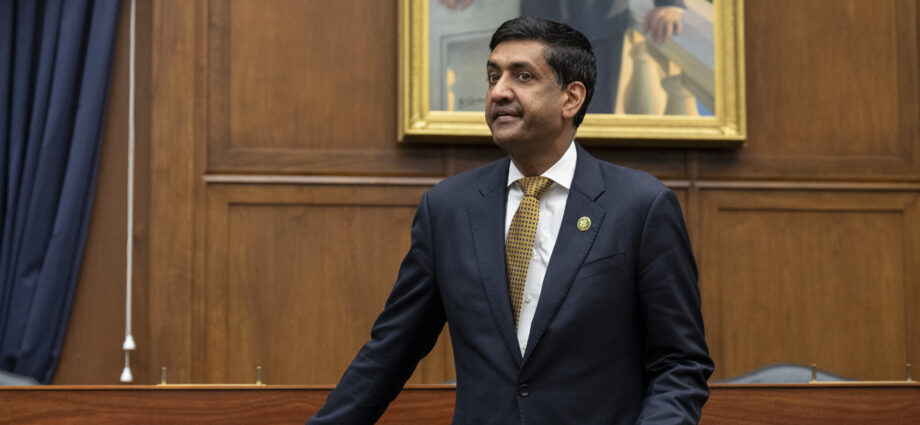 Rep. Ro Khanna Wants To Be In The ‘Conversation’ For 2028 Dem Contenders