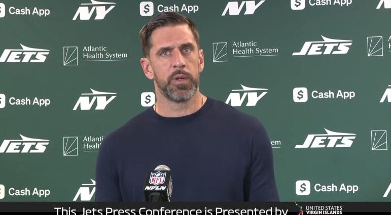 Former NFL GM: Aaron Rodgers Not Signing Before OTAs Would Speak ‘Volumes’ To Players