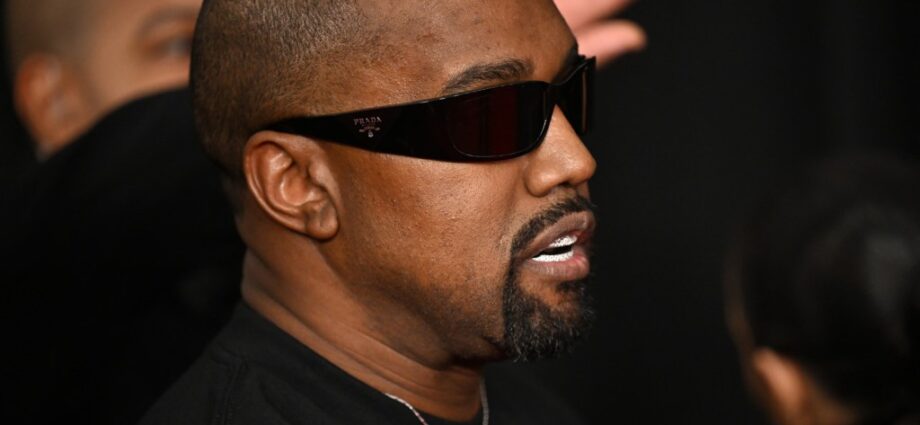 Ye Says He ‘Dreams’ of Apologizing to Jay-Z