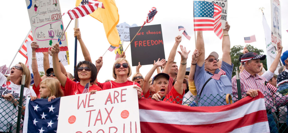 ‘Eerie similarities’: Dems tea partied in 2010 say today’s GOP faces own reckoning