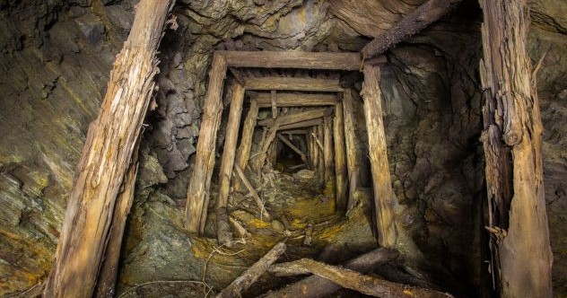 10 Incredible Tunnel Escapes