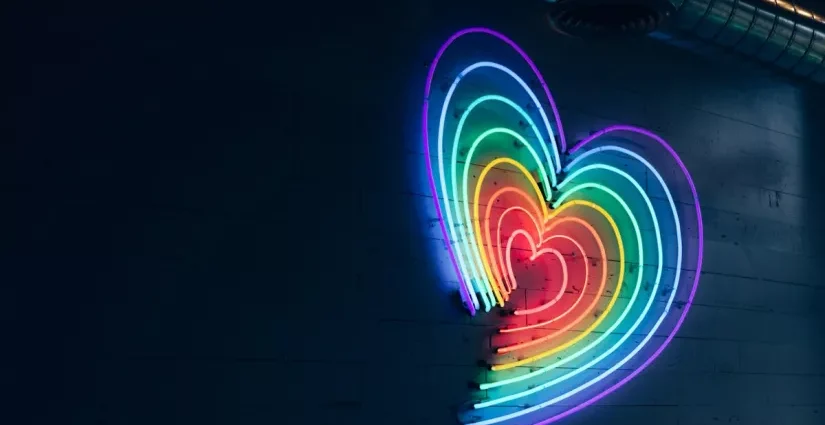 Inclusive hospitality: How to attract and win LGBTQIA+ community’s loyalty ?