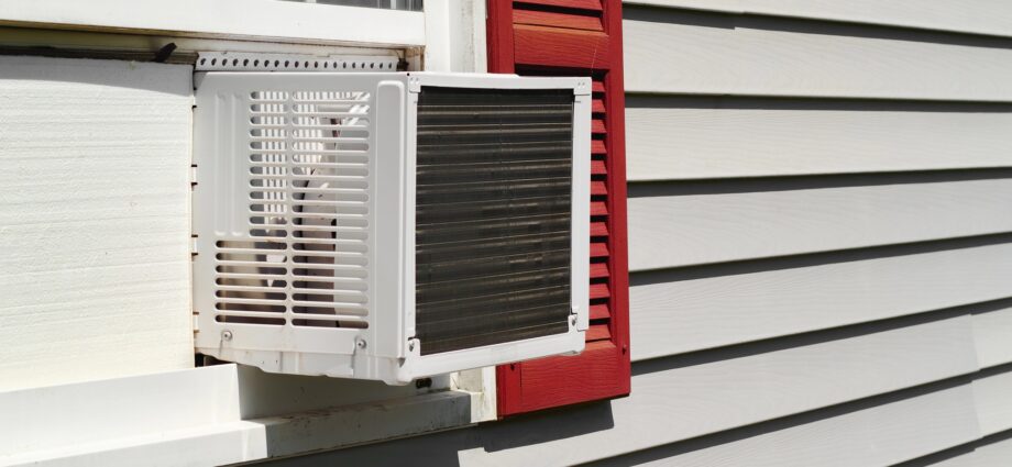 New paint ‘sweats’ to keep buildings cool