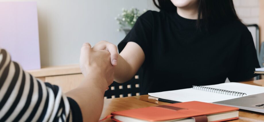 Mastering the Commandments of Business Networking for Success