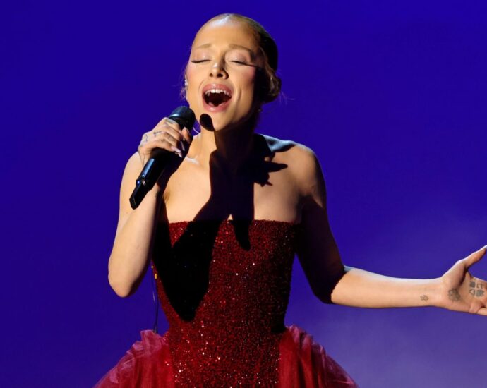 Ariana Grande Promises She Won’t Abandon Music