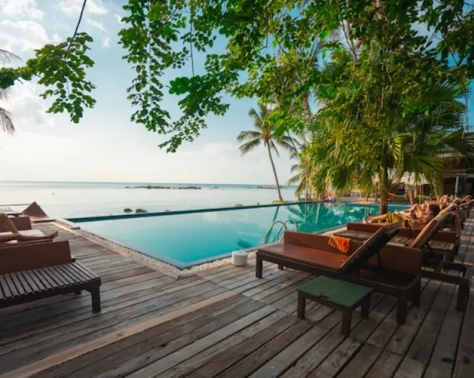 Adult only: Discriminatory trend or simple marketing argument?