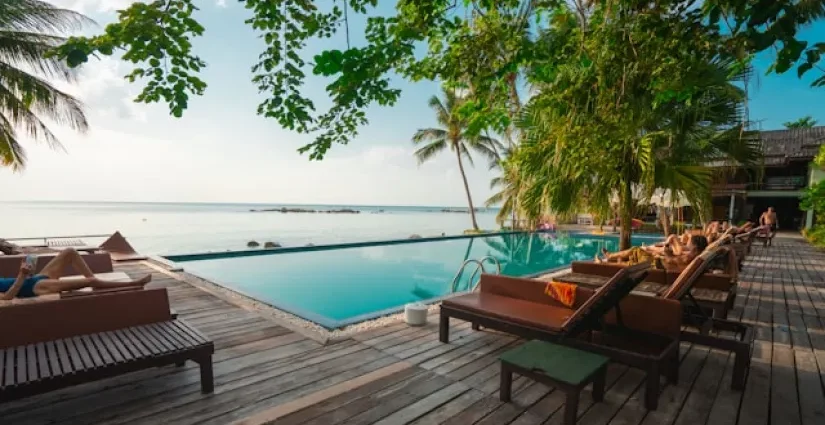 Adult only: Discriminatory trend or simple marketing argument?