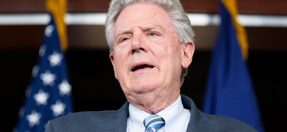 Vaccine divide widens after CDC committee shake-up