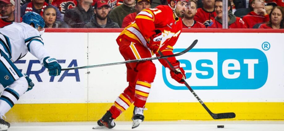 Insider Joins Chorus of Voices Shutting Down Nazem Kadri Trade Rumors Despite Links With Maple Leafs Reunion