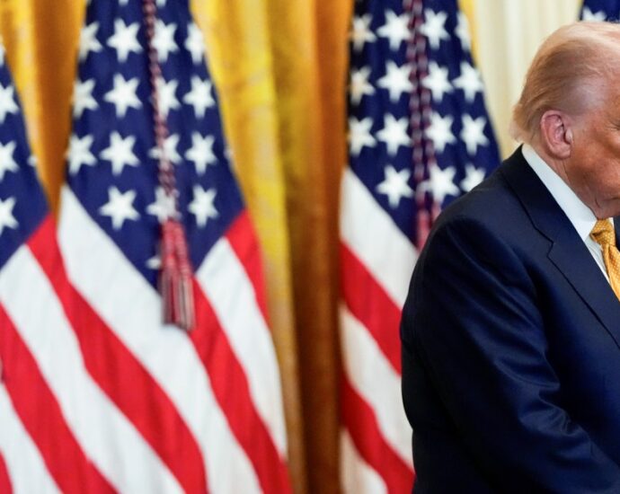 How Trump is shaping the midterm map: From the Politics Desk