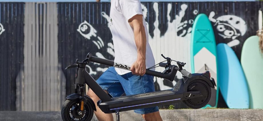 Gotrax Eclipse e-scooter with 45 km range gets significant price cut on Amazon for a limited time