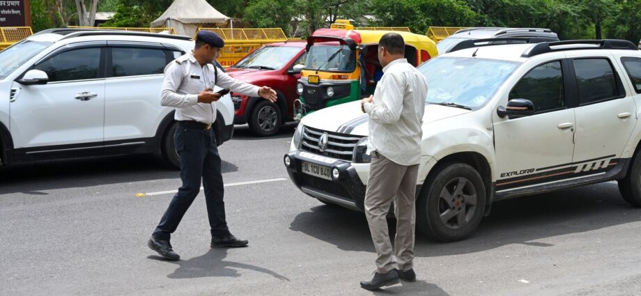 Supreme Court may hear Delhi Govt’s plea against blanket ban on overage vehicles today