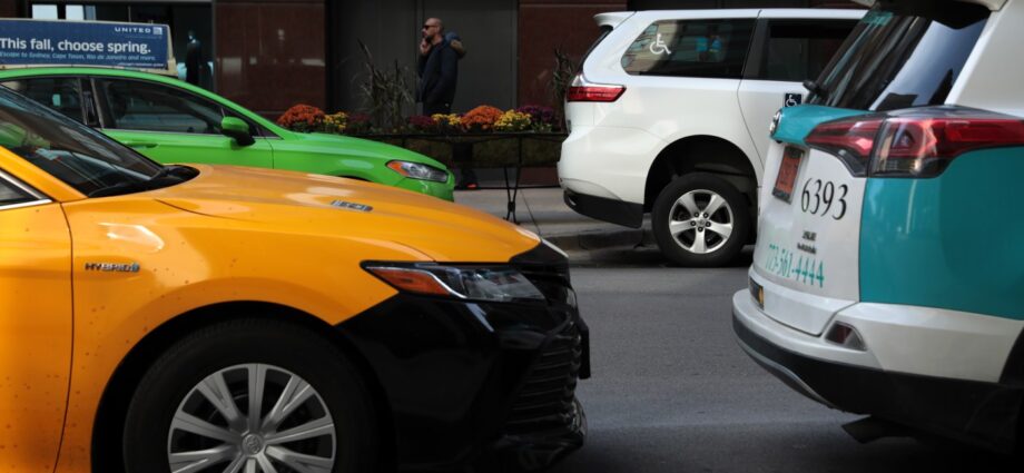 Editorial: Chicago’s taxicab regulations have fallen apart