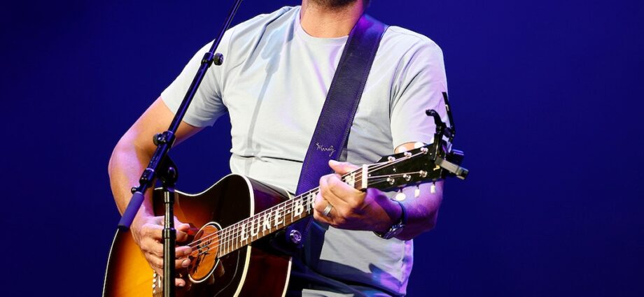 Luke Bryan Hit in Face by Object During North Dakota Concert