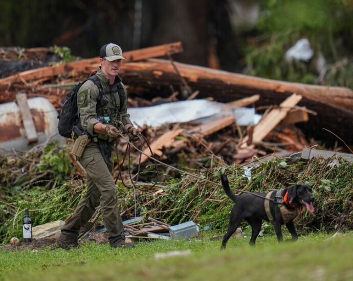 Searchers sweep Texas Hill Country for child campers after flash floods