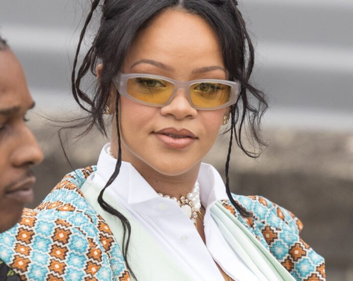 Rihanna Is Bringing Back an Old-Fashioned Jewelry Trend: the Cameo Necklace