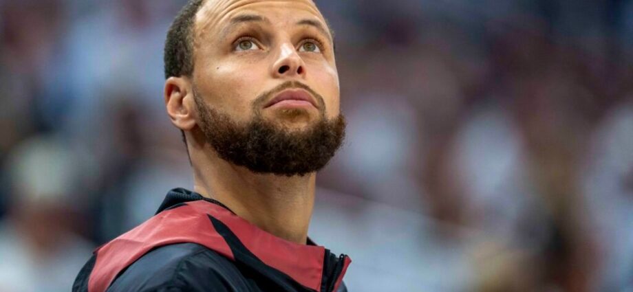 Warriors Superstar Stephen Curry Breaks Silence on How Much Longer He Plans to Play in NBA Amid Retirement Talk