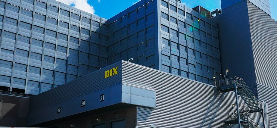 Intel Core 5 120: Recycled six-core chip priced above newer Intel options