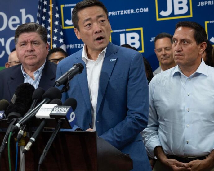 Texas Democrats Flee State To Halt GOP Redistricting Bid-Abbott Threatens Their Removal