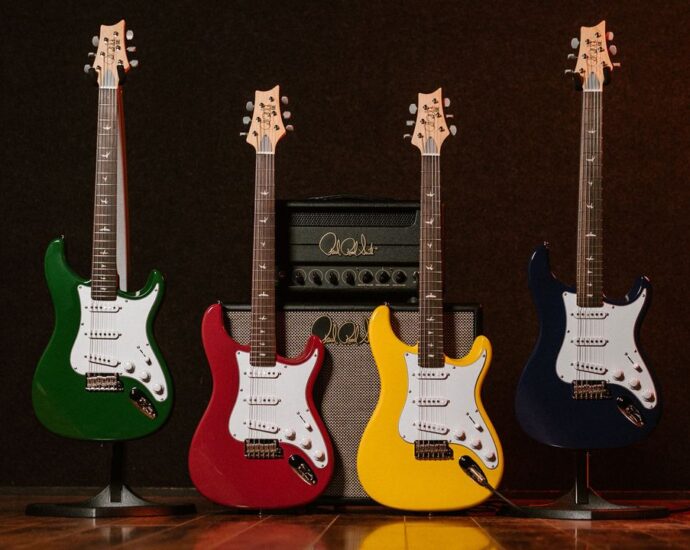 “Four new colors inspired by traditional American fashion”: PRS and John Mayer unveil fresh finishes for the best-selling SE Silver Sky – and add new Maple models