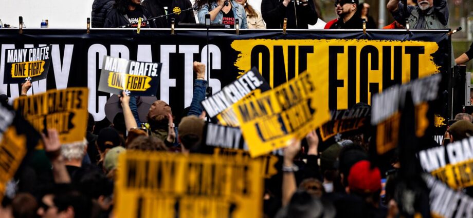 Powerful labor coalition backs redrawing California’s congressional map in fight with Texas and Trump