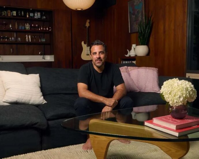 Latest Music Industry Hires: Sound Credit, Warner Music, Pophouse, Futureshirts, MCA, More