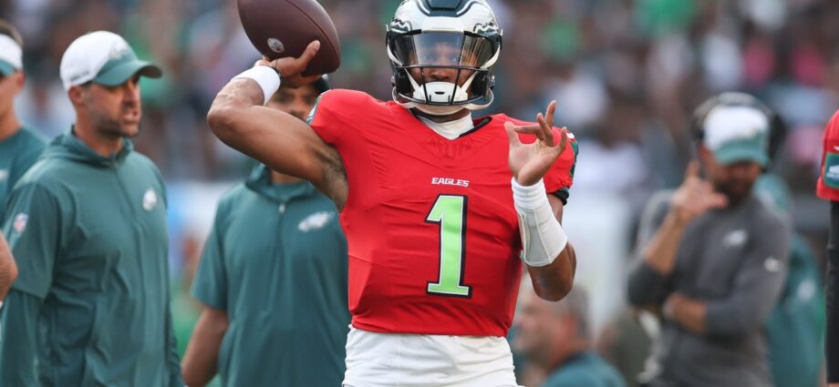 Eagles training camp practice updates live from Lincoln Financial Field