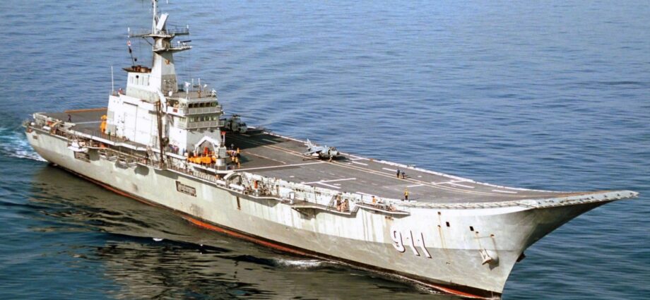 This Is The Smallest Aircraft Carrier In The World