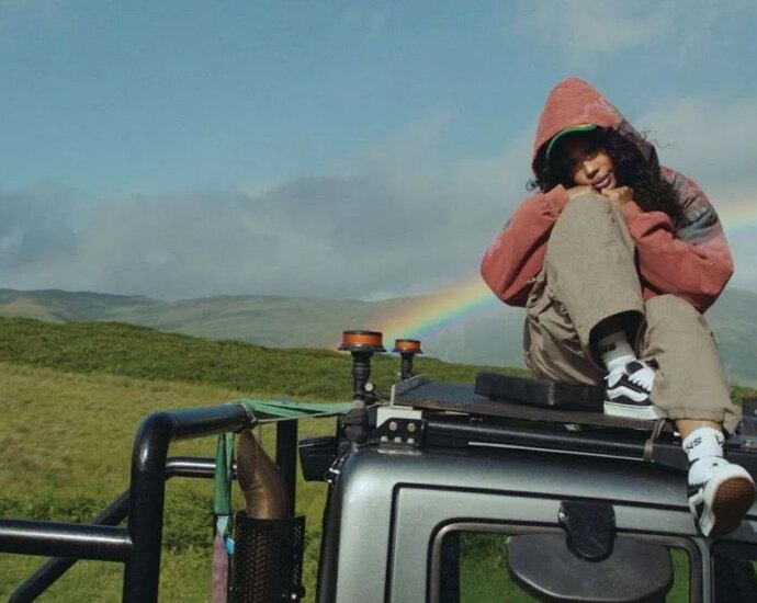 SZA Named Artistic Director in Multi-Year Partnership with Vans