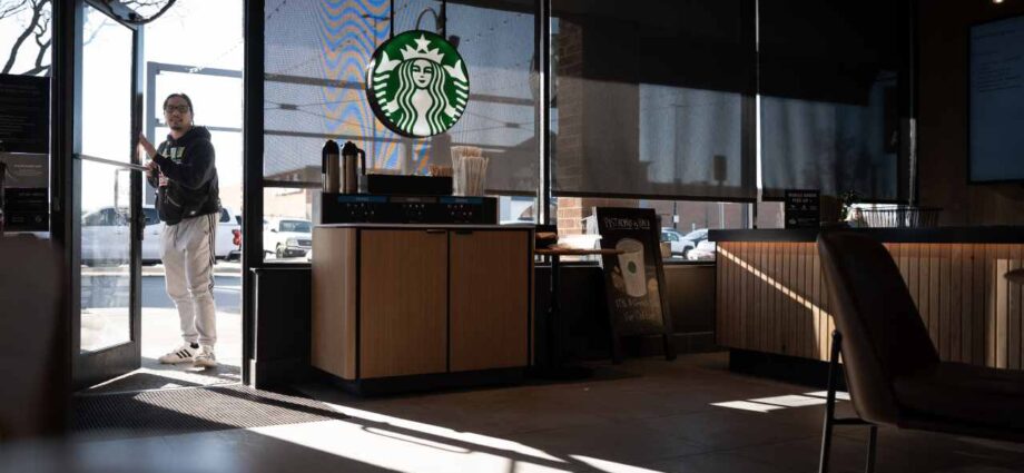 How restaurant chains are competing on in-store vibes to win back customers