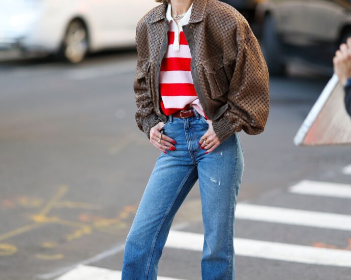 Gigi Hadid Is All In on Ankle Jeans