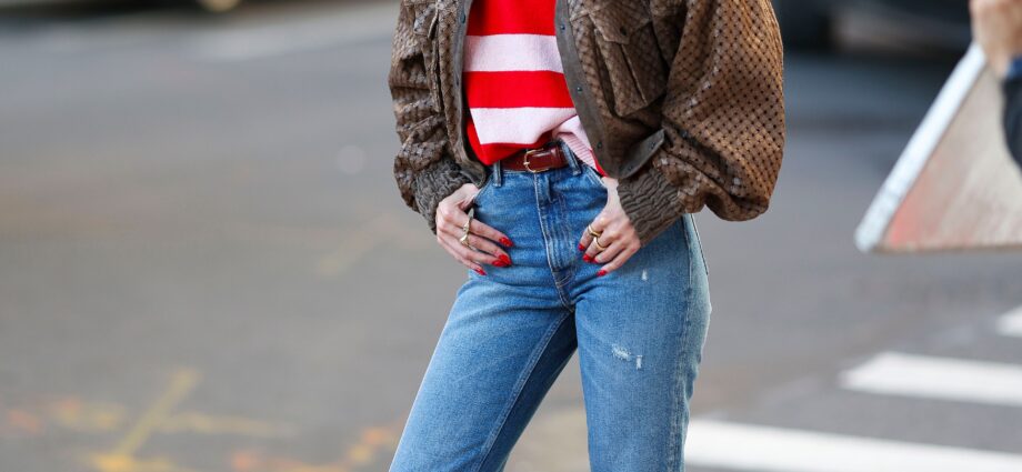 Gigi Hadid Is All In on Ankle Jeans