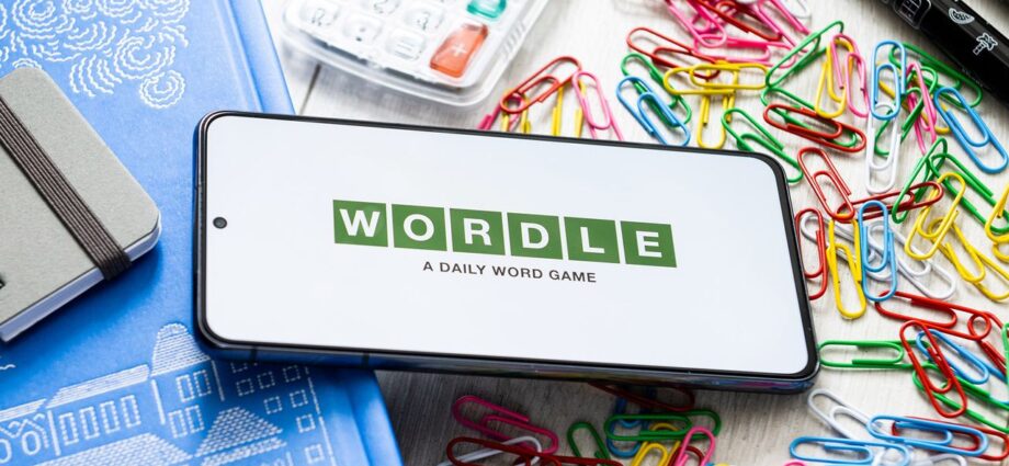 NYT Wordle today — answer and my hints for game #1529, Tuesday, August 26