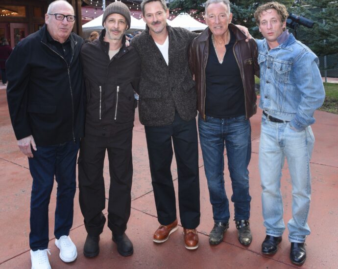 Jeremy Allen White and Jeremy Strong on How Bruce Springsteen and Jon Landau Let Them In