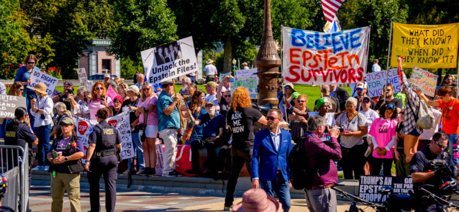 Epstein accusers ramp up pressure on Congress: From the Politics Desk