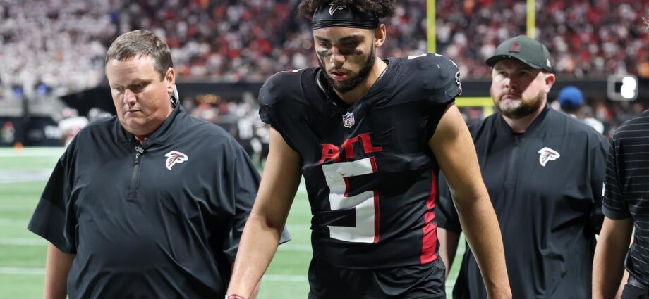 Drake London injury: Falcons WR day-to-day with shoulder sprain after Week 1 exit, per report