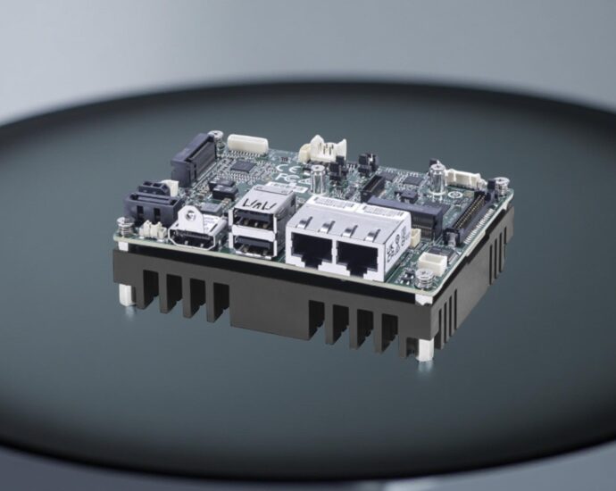 MSI MS-CF16: Fanless SBC arrives with Intel “Twin Lake” CPUs and plenty of ports