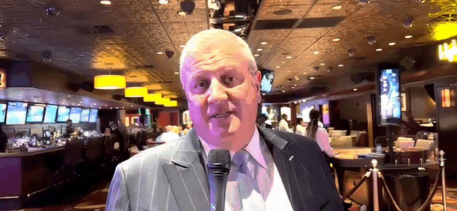 Las Vegas casinos ditch live dealers for electronic games amid ongoing tourism decline