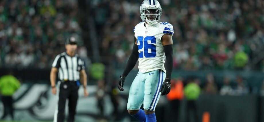 Cowboys CB DaRon Bland could miss multiple weeks with foot injury