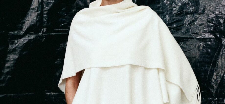 Best Fall Ponchos to Shop Now: Cozy, Stylish Layers From Top Brands