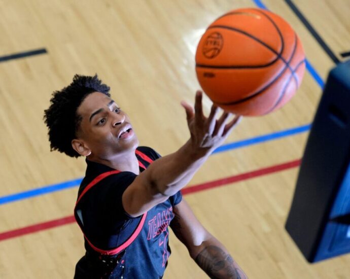 Kiyan Anthony Wins Over Syracuse Fans as Early Training Footage Highlights Freshman’s Potential