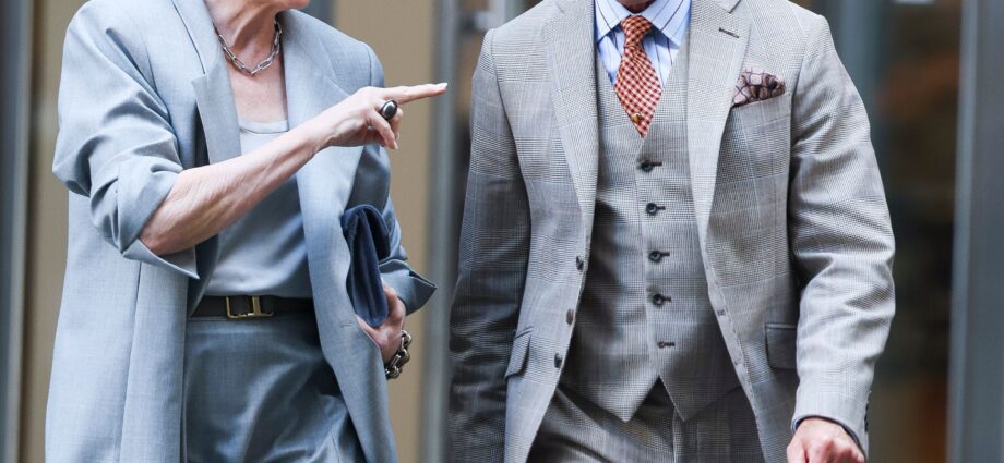 Meryl Streep Appears to Attend a Very Real Fashion Show as Miranda Priestly