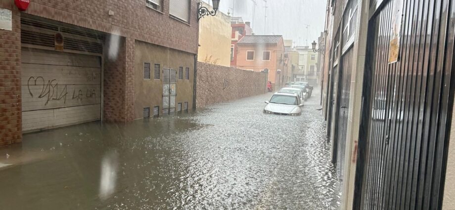 Valencia-Real Oviedo clash postponed due to weather warnings