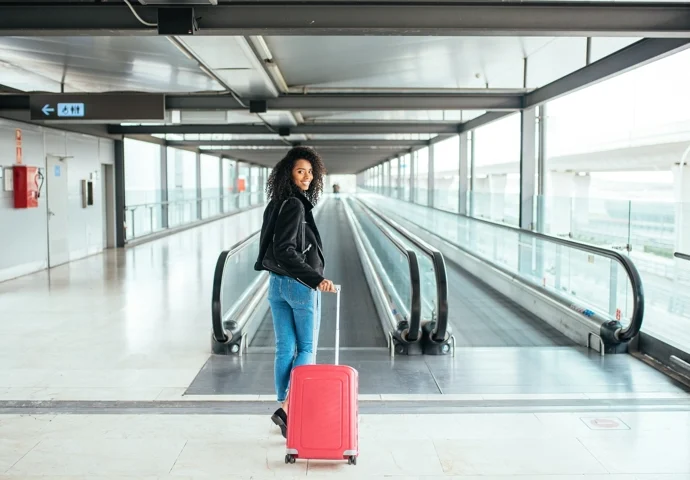US Government Shutdown Creates Turbulence in Air Travel and Tourism Industry