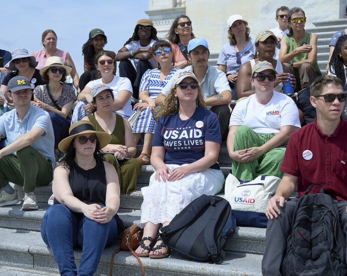 For federal workers, a year of turmoil and uncertainty just got worse