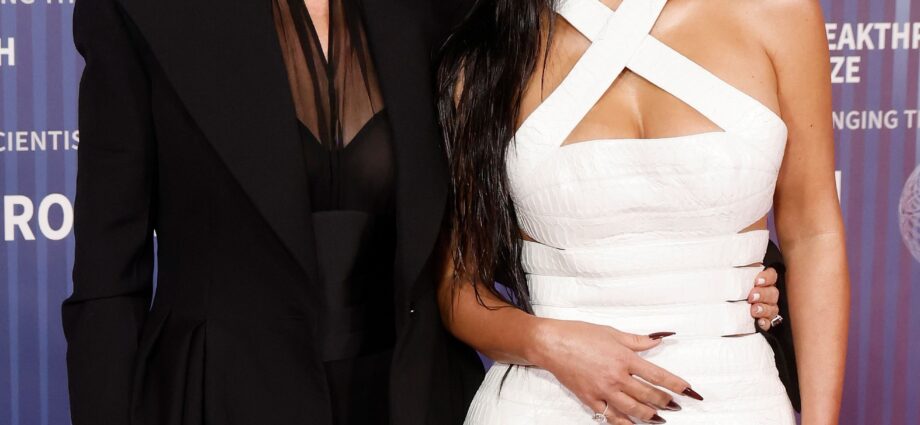 Kim Kardashian Is Unrecognizable With a ‘Paris Pixie’ Cut, À La Kris Jenner