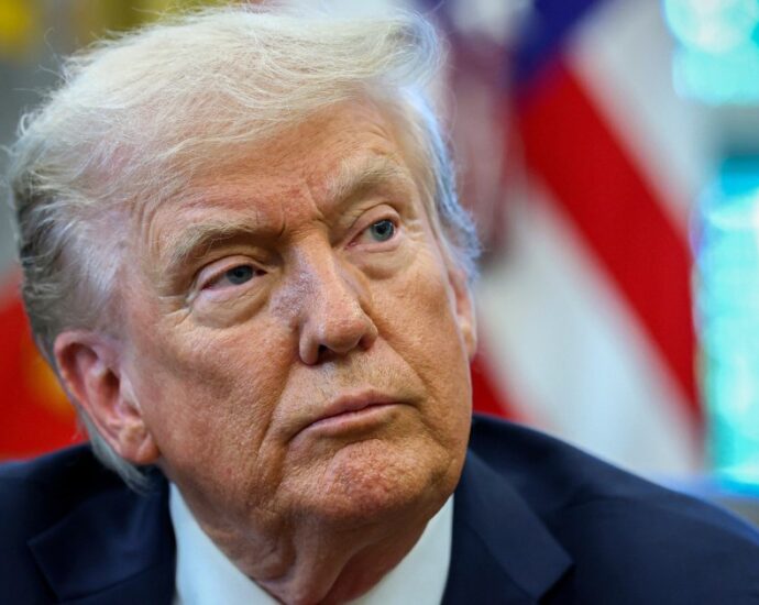 The signs of a blue wave aren’t there like they were in Trump’s first term: From the Politics Desk